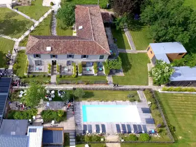 Le Domaine de Baulieu, Singulierss - 11