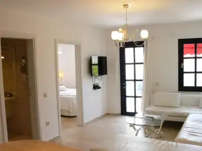 Cesme Marina Sahil Otel - 2