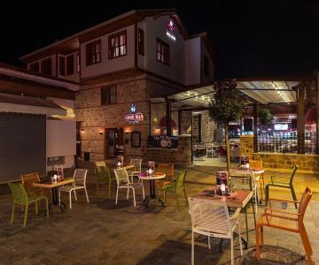 Goodman Bistro - 14