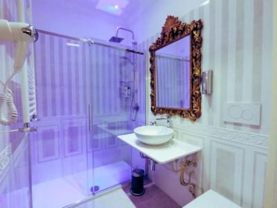 Impero Vaticano Suites Guest House - 180