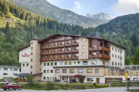 VALARA Alpine Art - 12