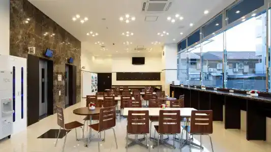 Toyoko Inn Chiba Makuhari - 7