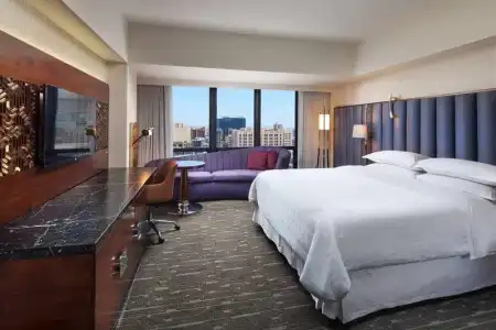 Sheraton Grand Los Angeles - 61