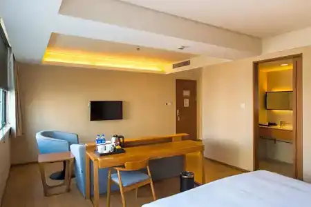 JI Shanghai Hongqiao Jinhui Road - 63