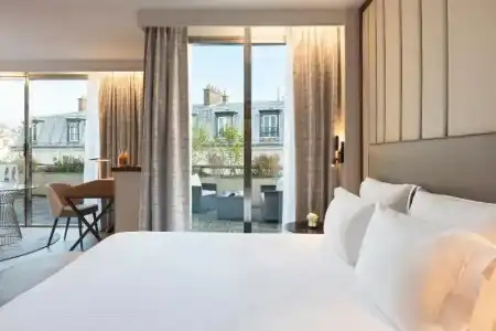 La Clef Tour Eiffel Paris by The Crest Collection - 40