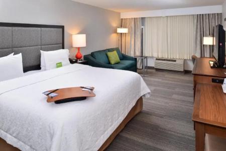 Hampton Inn & Suites By Hilton Calgary- University Northwest - 57