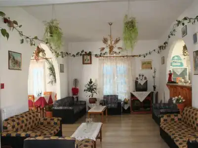 Hellas - 10