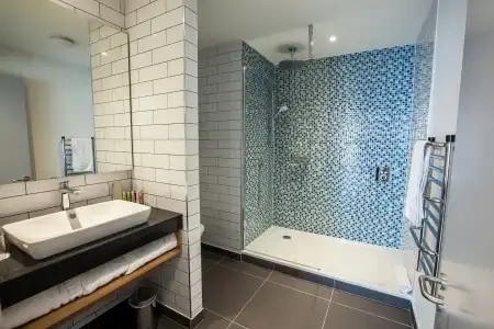 Holiday Inn Birmingham City Centre by IHG - 8