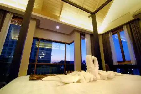 Tapae Gate Villa - 128