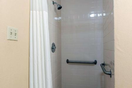 Quality Inn Columbus-East - 71