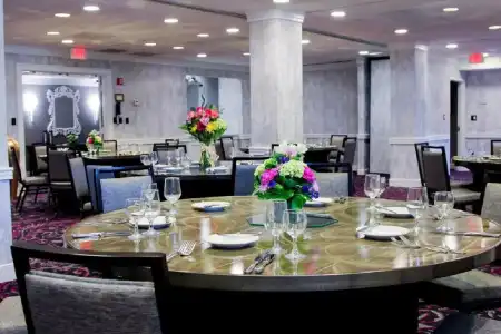 The Churchill near Embassy Row - 8