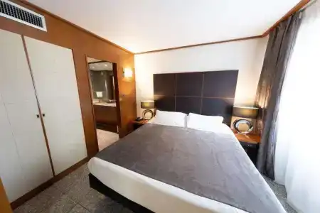 Goldstar Apartments & Suites - 28