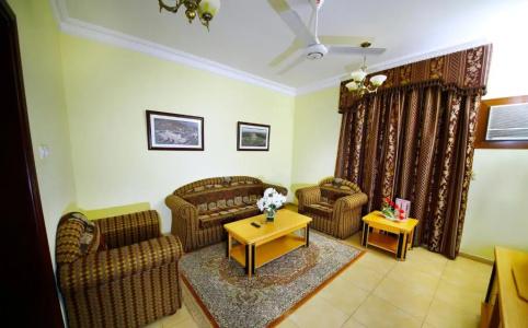 Muscat International - 30