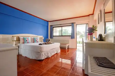 Bay Beach Resort - 3