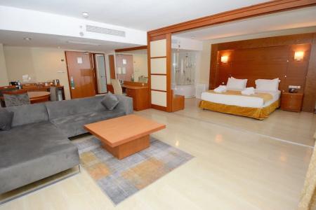 Holiday Inn Istanbul City - 73
