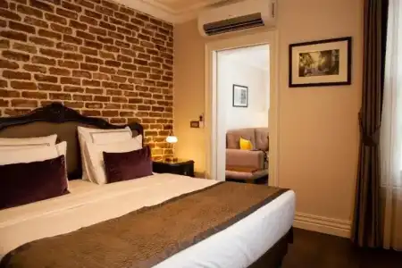 Meroddi Pera Flats - 11