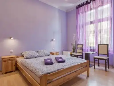 Hostel 70S - 46