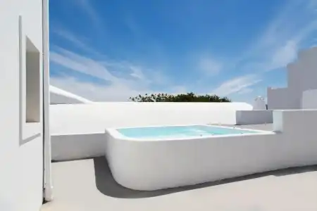 Ayoba Santorini - 8