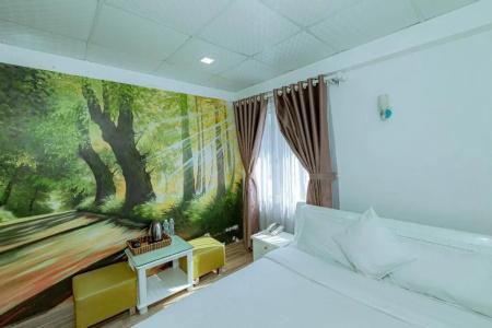 Ken's Backpackers - 138