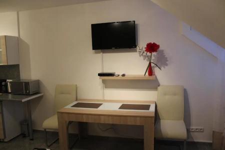 Lipp Apartments - 18
