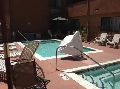 Quality Inn & Suites Oceanside Near Camp Pendleton - 15