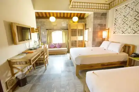 Hoi An Pho Library - 62