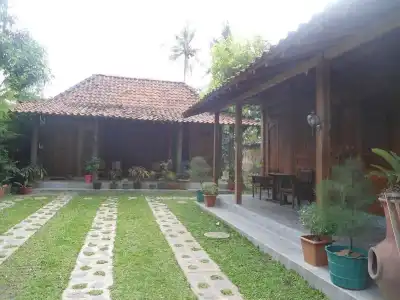 Kampung Tembi Guest House - 7