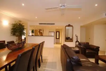 Mandalay Luxury Beachfront Apartments - 75
