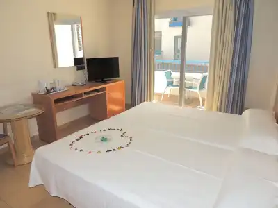Punta del Cantal Suites - 59