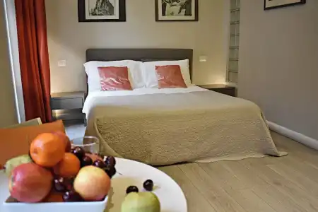 The Roman Empire Guesthouse - 111
