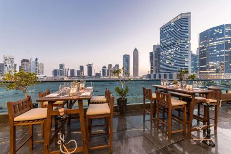 Radisson Blu, Dubai Waterfront - 19