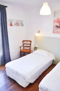 Hôtel Les Arbousiers - 46
