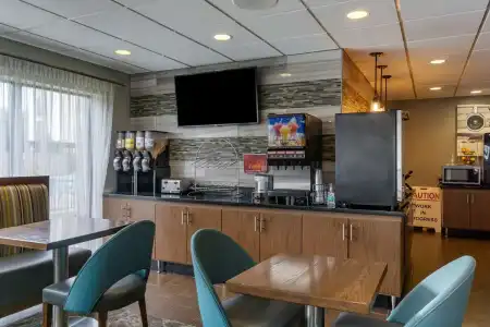 Best Western Plus Bellingham - 39