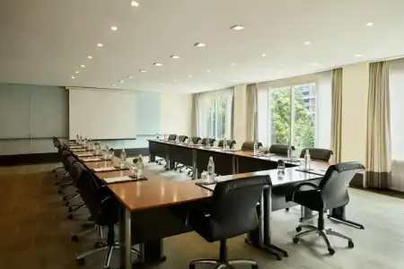 Dusit Thani - SHA Extra Plus - 21