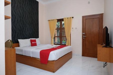 Omah Tentrem Syariah Guest House - 14