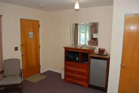 Sara Glen Motel - Saratoga Springs-Glens Falls - 8