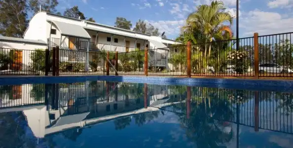 Novena Palms Motel - 16