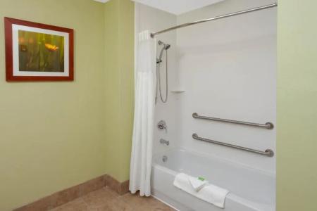 Wyndham Garden Fort Wayne - 28