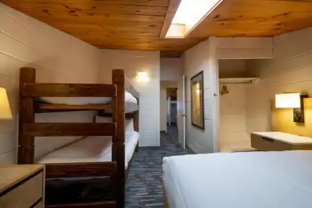 Depe Dene Lakeside Resort - 328