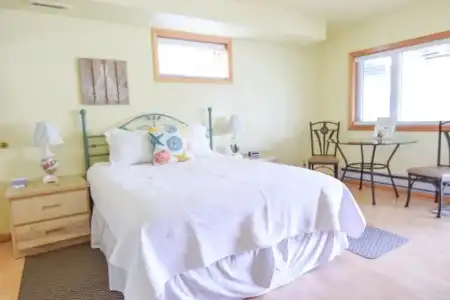 Sea Treasures Inn - 3