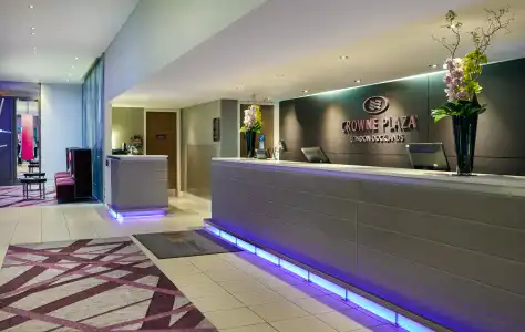 Crowne Plaza London - Docklands by IHG - 1