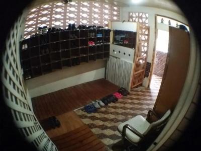 Guesthouse Base Okinawa - Hostel - 9