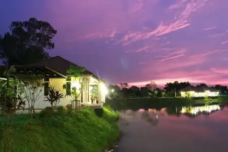 Pirom Lake and Resort - 12