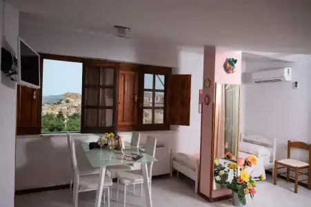 B&B Panorama - 1