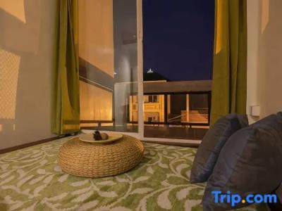 Chedi View Hostel & Rooftop Bar - 38