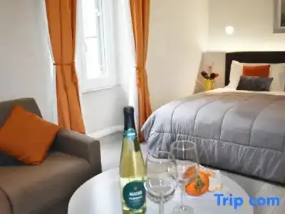 The Roman Empire Guesthouse - 75