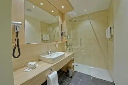 H+ Herzog Widukind Stade - 26