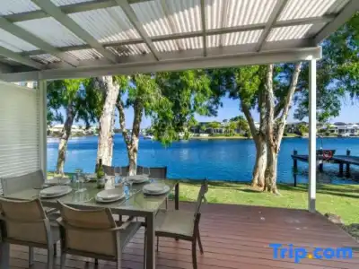 Noosa Entrance Waterfront Resort - 323