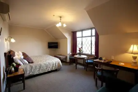Distinction Coachman, Palmerston North - 71
