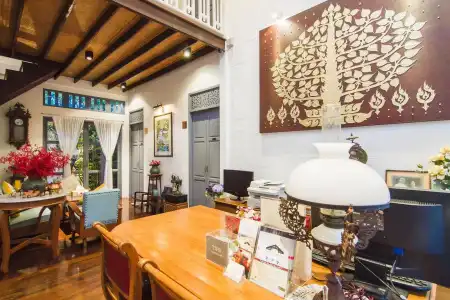 Baan Noppawong - 17